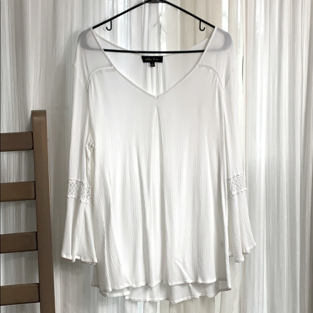 Like New Melissa Paige White Blouse